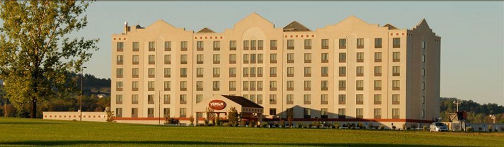 Vernon Downs Casino And Hotel Bagian luar foto